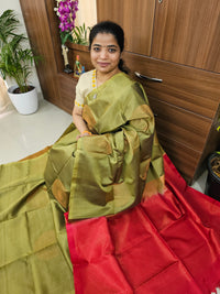 Pure Handloom Soft Silk Saree - Mehndi Green with Red