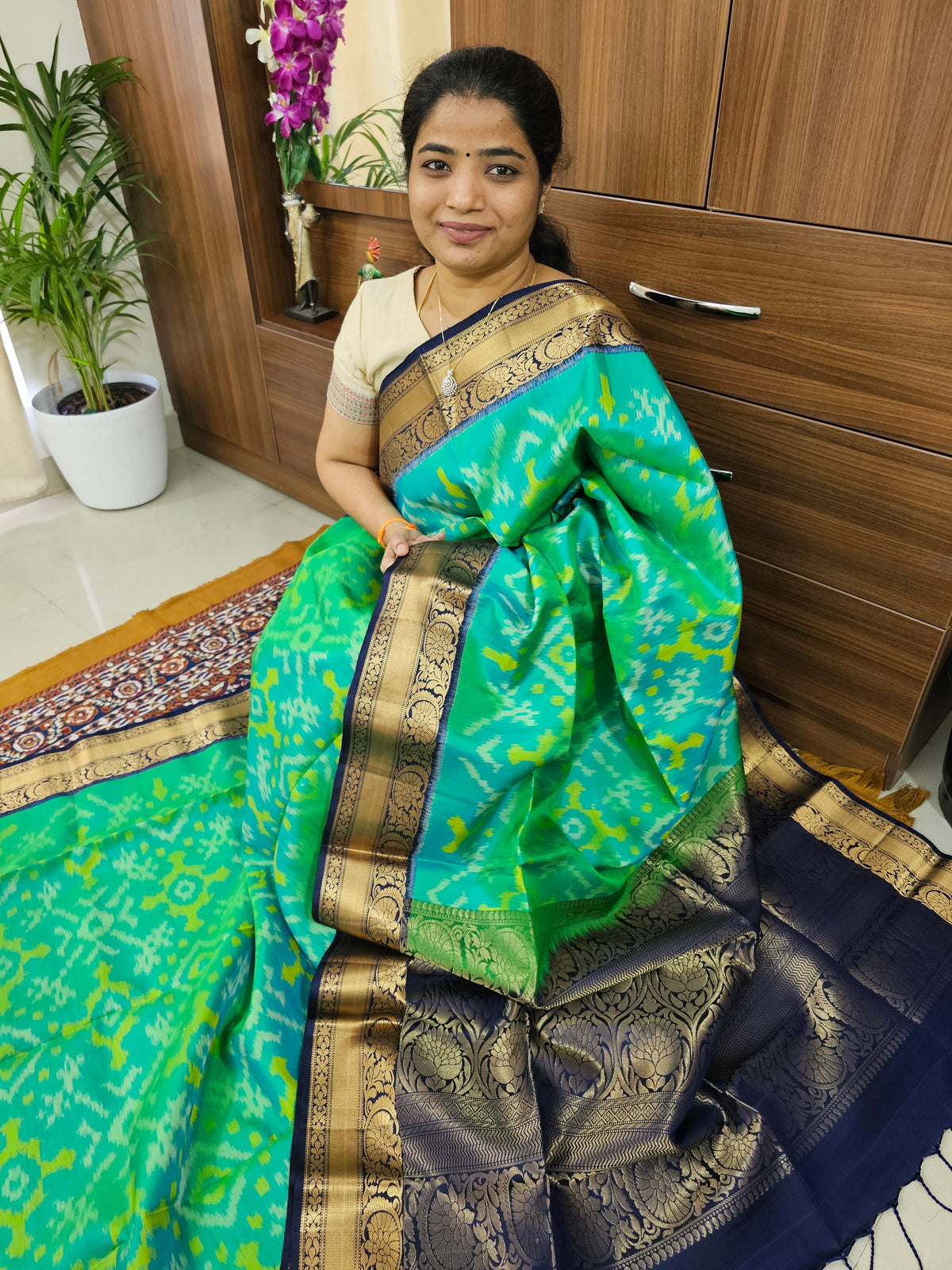 Fusion Pochampally with Kanchi Border Pure Handloom Soft Silk Saree - Sea Green with Blue