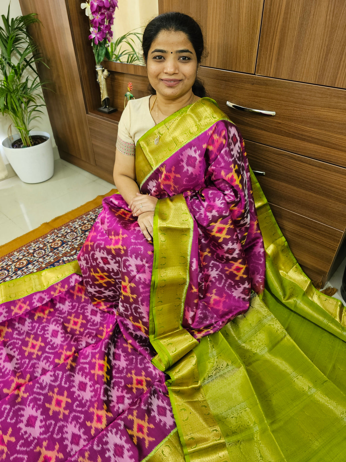 Fusion Pochampally with Kanchi Border Pure Handloom Soft Silk Saree - Magenta Pink with Green