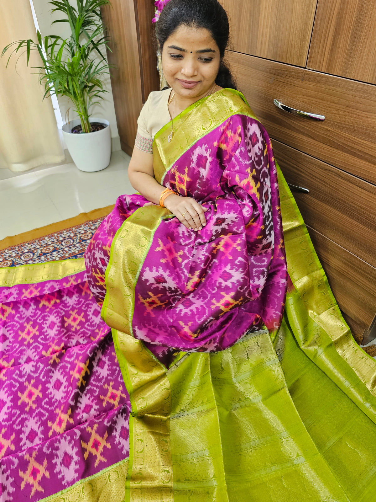 Fusion Pochampally with Kanchi Border Pure Handloom Soft Silk Saree - Magenta Pink with Green