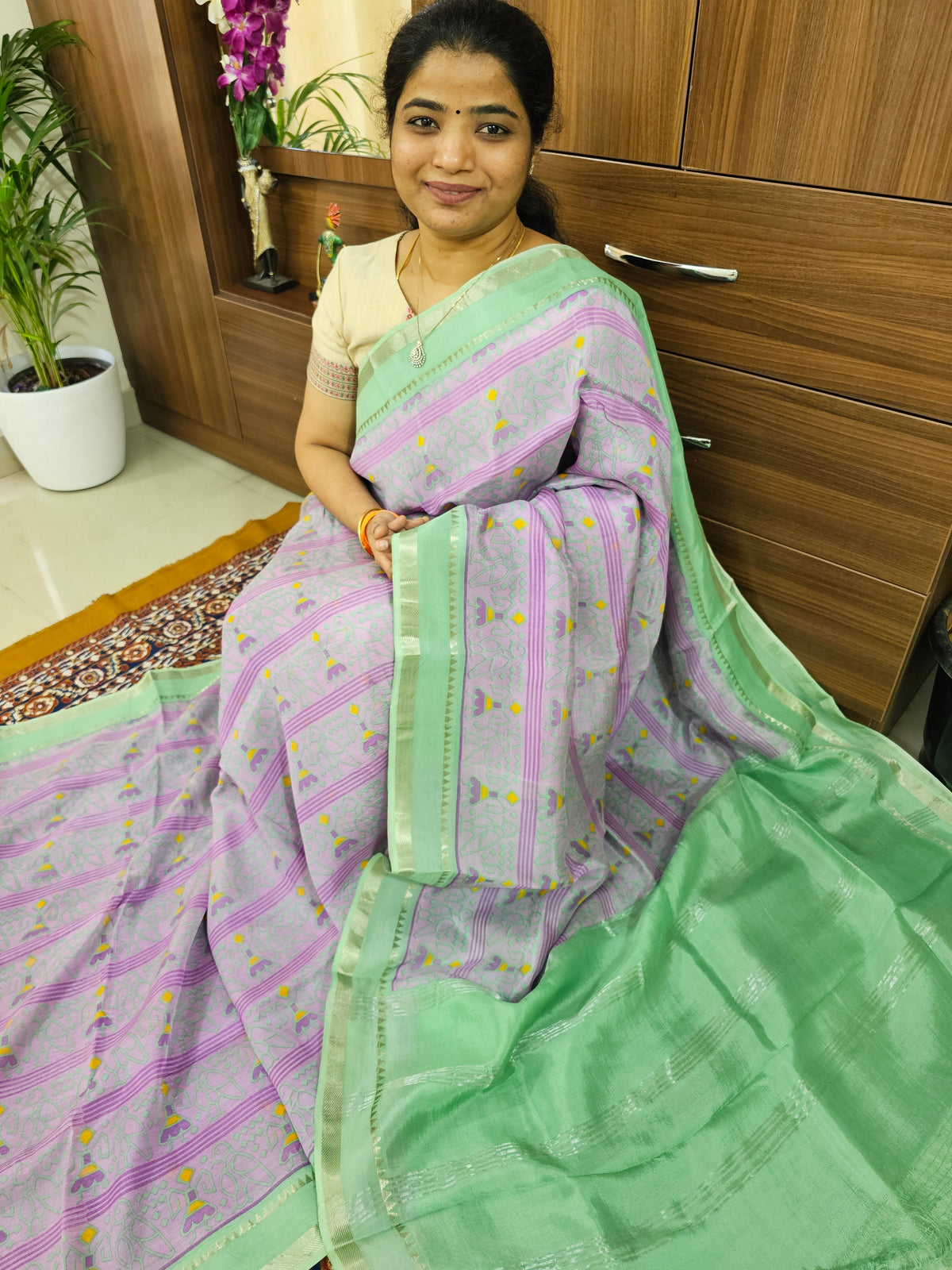 Handwoven Mangalagiri Pattu Saree with Digital Prints  - Lavender with Sea Green