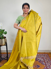 𝐏𝐫𝐞𝐛𝐨𝐨𝐤𝐢𝐧𝐠 𝐀𝐯𝐚𝐢𝐥𝐚𝐛𝐥𝐞 - 𝟐5 𝐝𝐚𝐲 𝐃𝐢𝐬𝐩𝐚𝐭𝐜𝐡 𝐓𝐢𝐦𝐞 Raw Silk with Emboridery - Yellow