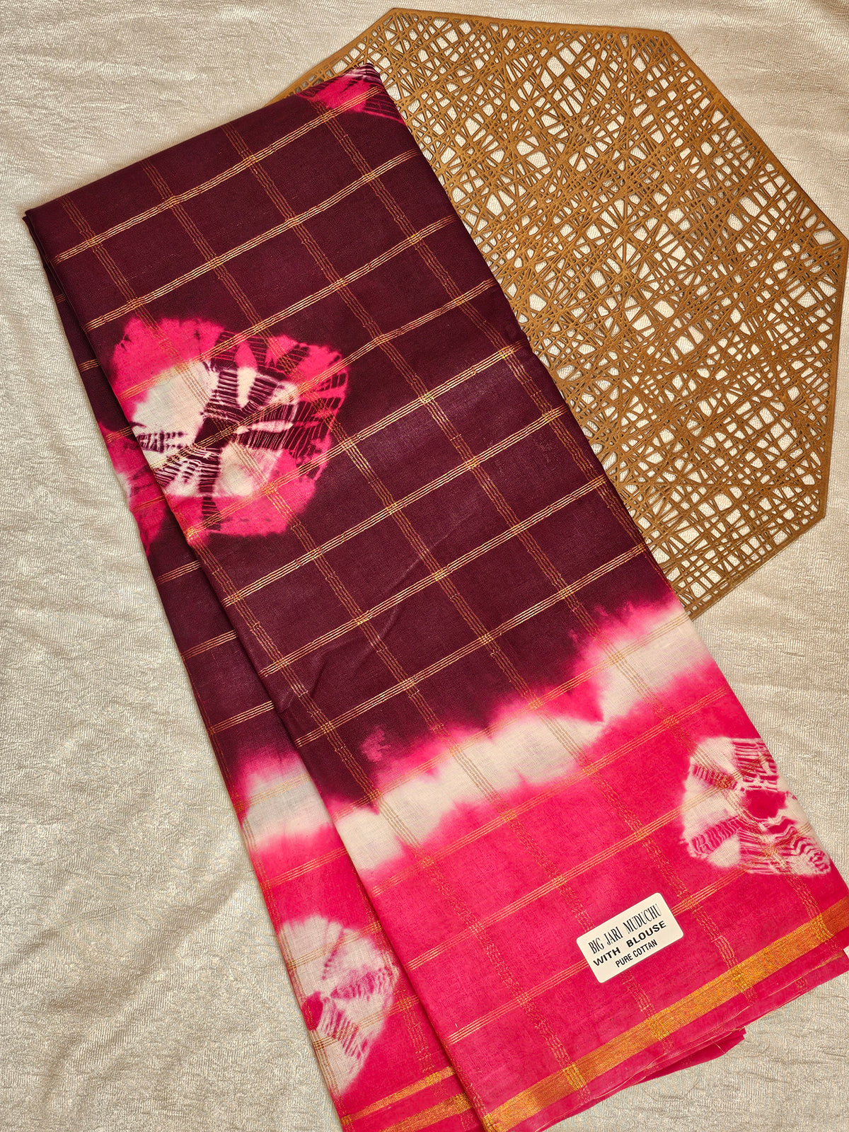 Madurai Sungadi Cotton Checks Saree - Maroon with Pink