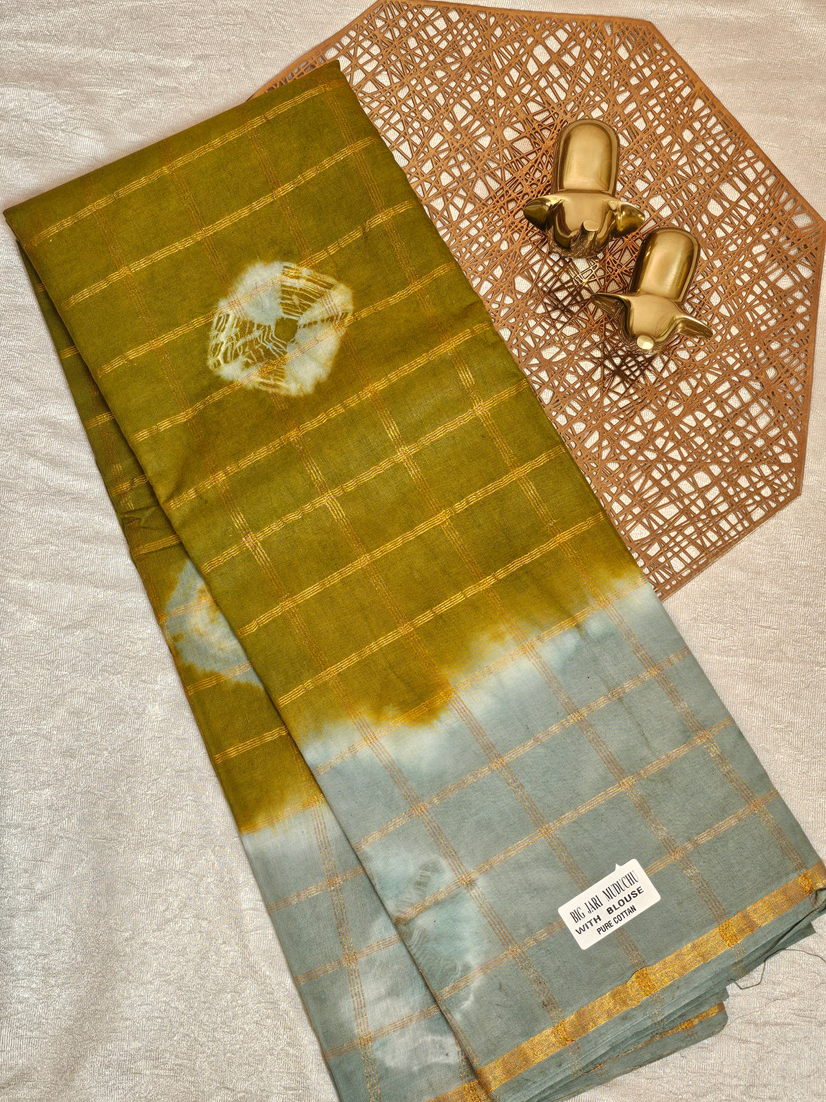 Madurai Sungadi Cotton Checks Saree - Mehandi Green with Grey