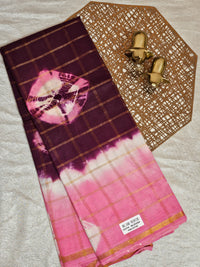 Madurai Sungadi Cotton Checks Saree -  Maroon with Pink