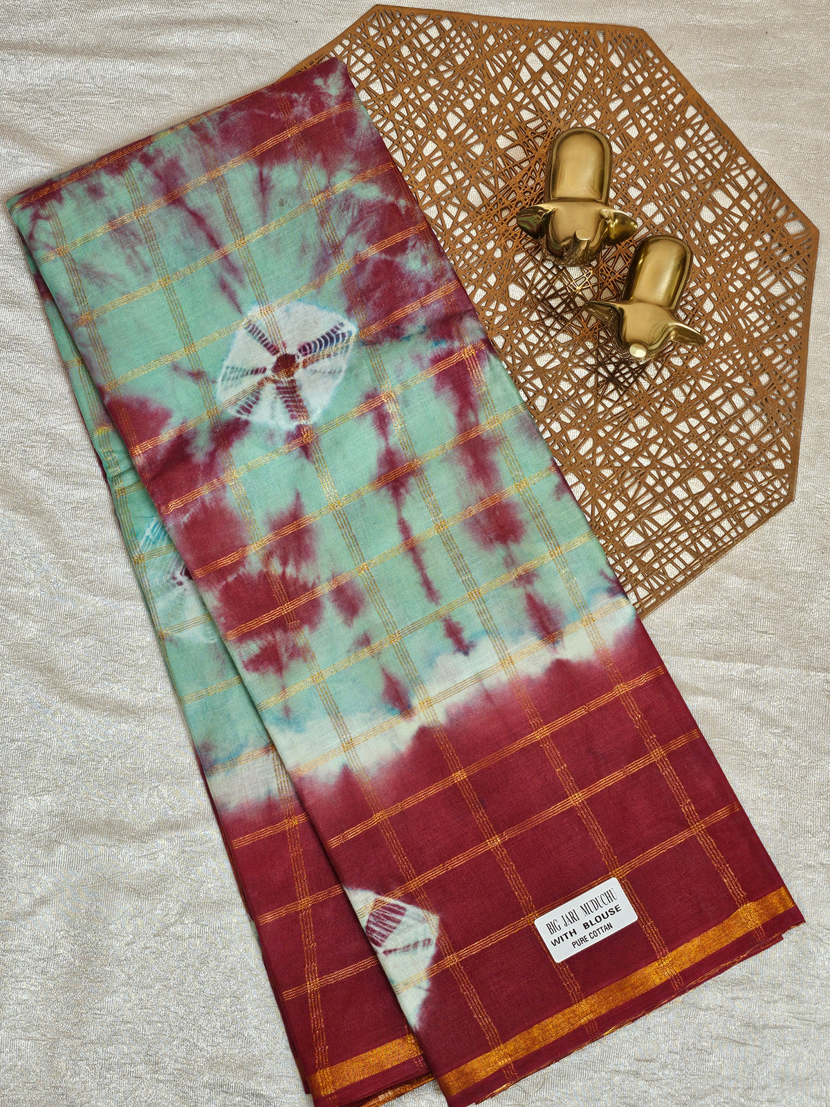 Madurai Sungadi Cotton Checks Saree - Sea Green with Red