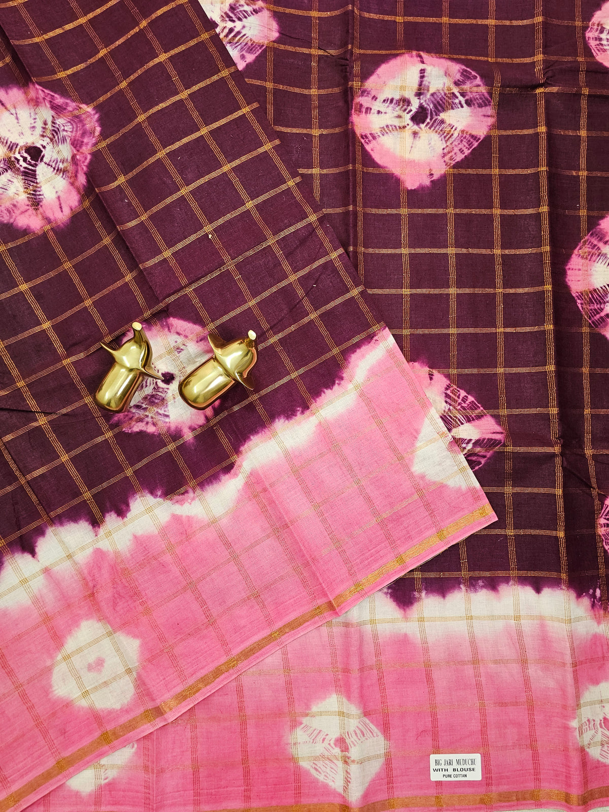 Madurai Sungadi Cotton Checks Saree -  Maroon with Pink
