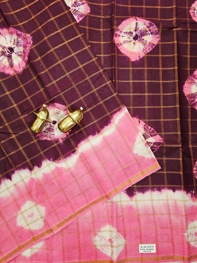Madurai Sungadi Cotton Checks Saree -  Maroon with Pink