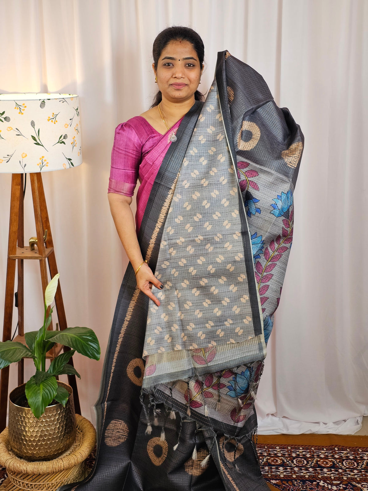 Casual Semi Tussar Checks Weave Saree - Grey