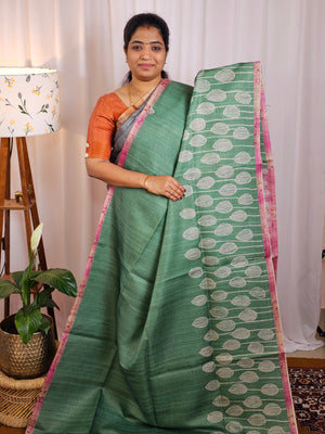 Casual Semi Tussar Checks Weave Saree - Green with Pink