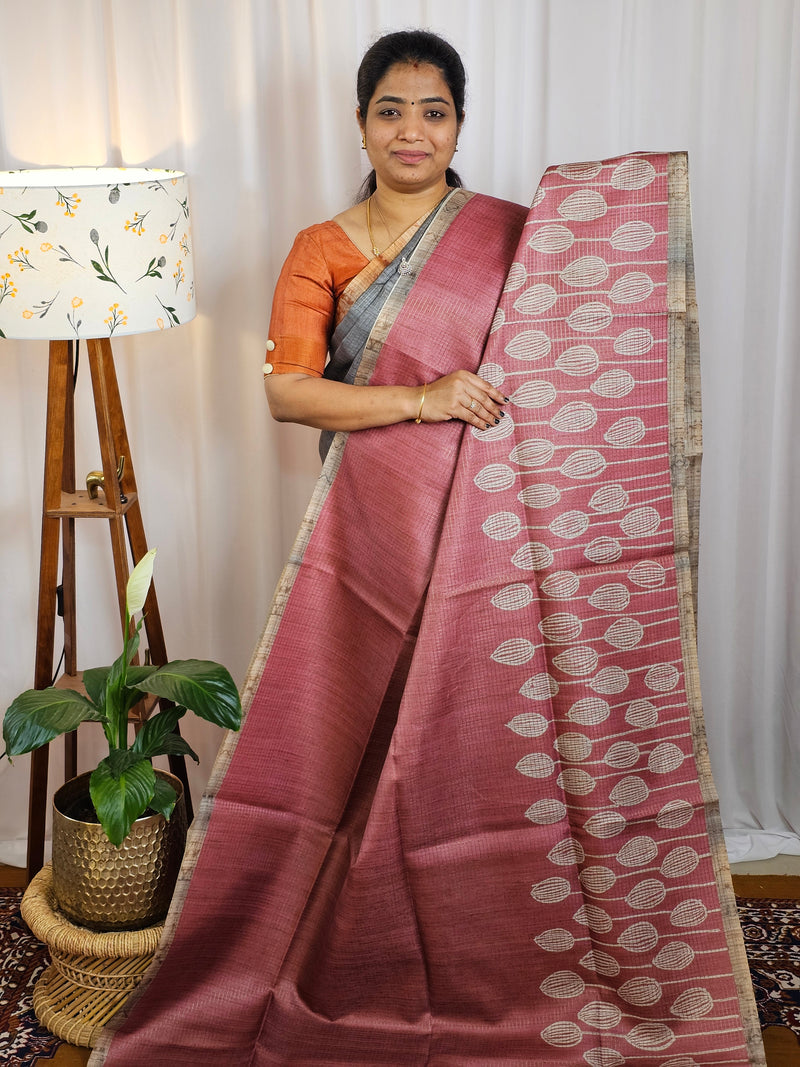 Casual  Semi Tussar Checks Weave Saree - Peach with Dark Brown