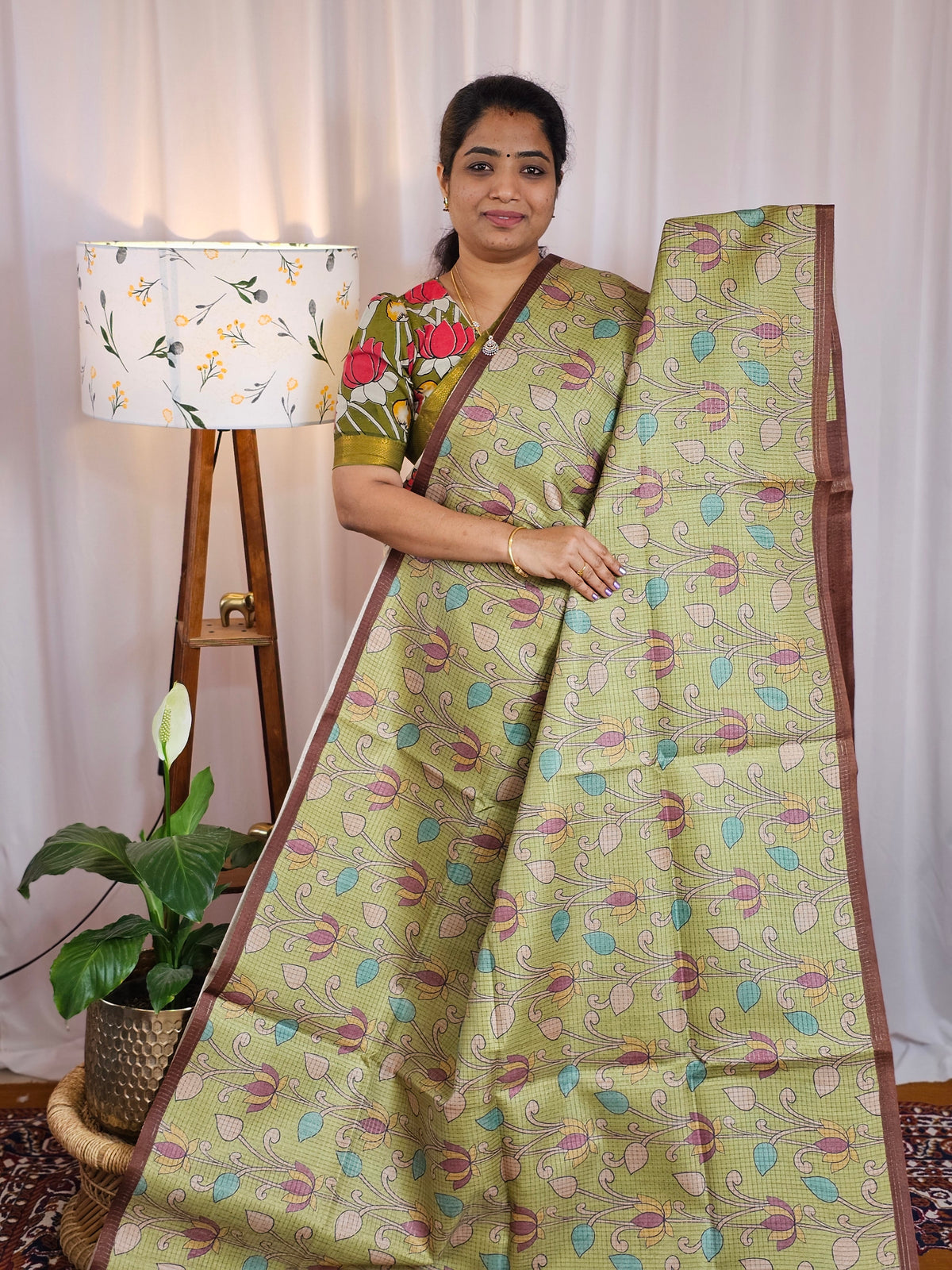 𝐏𝐫𝐞𝐛𝐨𝐨𝐤𝐢𝐧𝐠 𝐀𝐯𝐚𝐢𝐥𝐚𝐛𝐥𝐞 - 𝟐𝟎 𝐃𝐚𝐲𝐬 𝐃𝐢𝐬𝐩𝐚𝐭𝐜𝐡𝐢𝐧𝐠 𝐓𝐢𝐦𝐞 Casual Semi Tussar Checks Weave Saree - Parrot Green with Brown