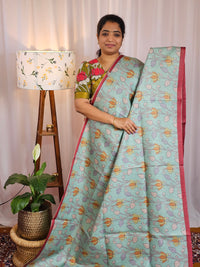 𝐏𝐫𝐞𝐛𝐨𝐨𝐤𝐢𝐧𝐠 𝐀𝐯𝐚𝐢𝐥𝐚𝐛𝐥𝐞 - 𝟐𝟎 𝐃𝐚𝐲𝐬 𝐃𝐢𝐬𝐩𝐚𝐭𝐜𝐡𝐢𝐧𝐠 𝐓𝐢𝐦𝐞 Casual Semi Tussar Checks Weave Saree - Pastel Green with Maroon