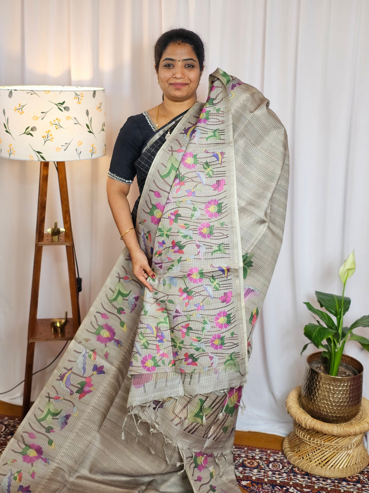 Semi Tussar Checks Weaving Saree - Beige