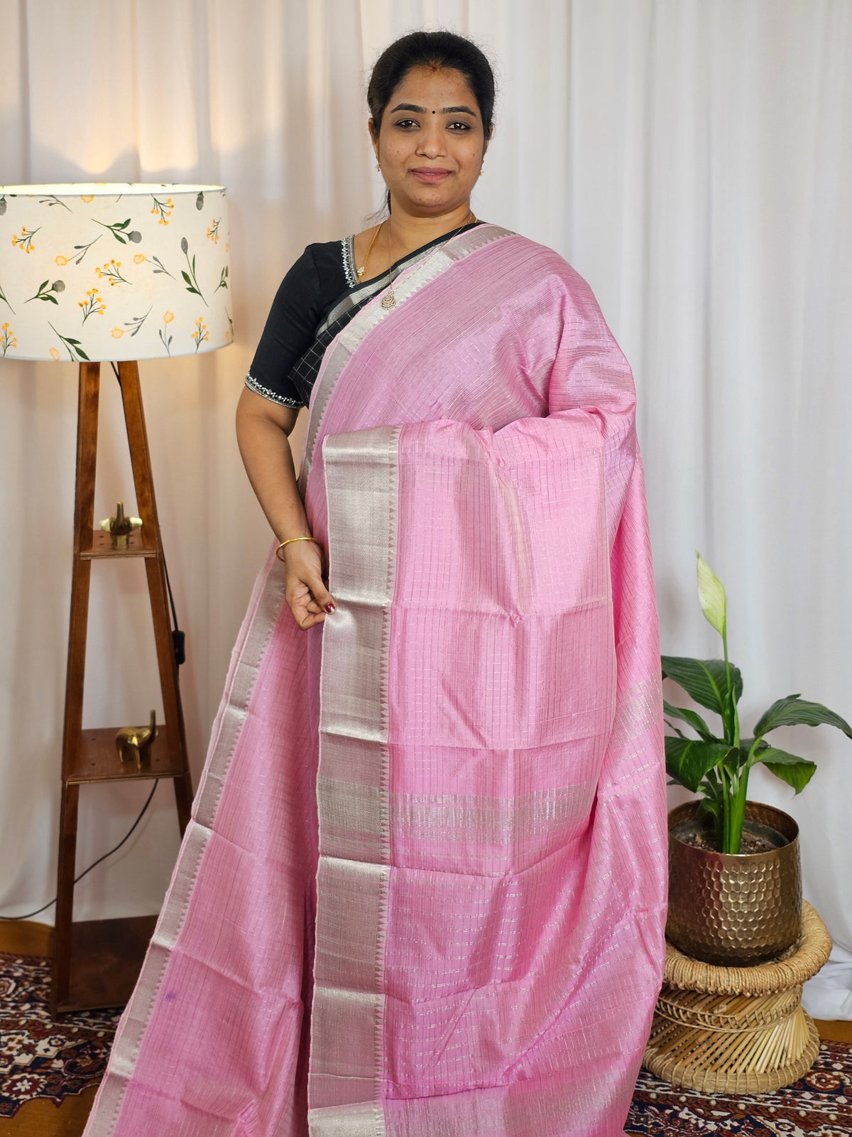 Handwoven Mangalagiri Pattu Saree with Small Checks - Pink