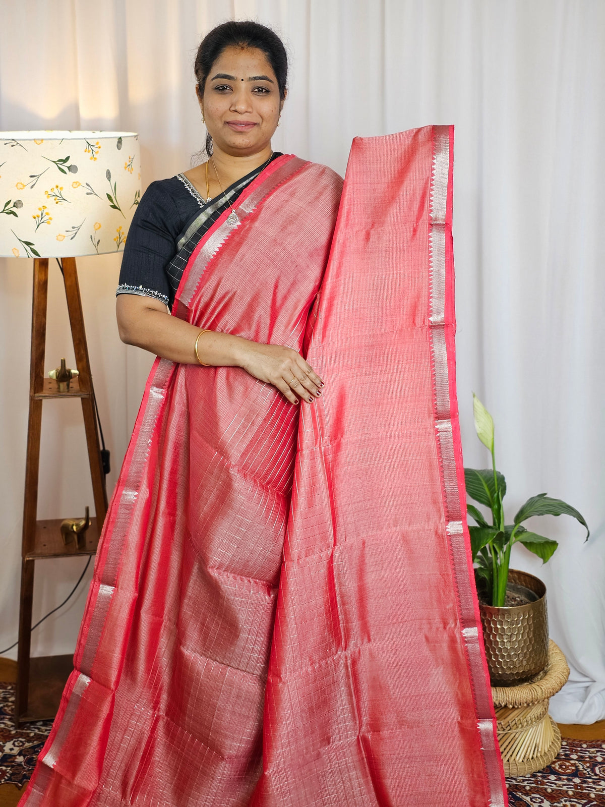 Handwoven Mangalagiri Pattu Saree with Beautiful  Small Checks - Peach