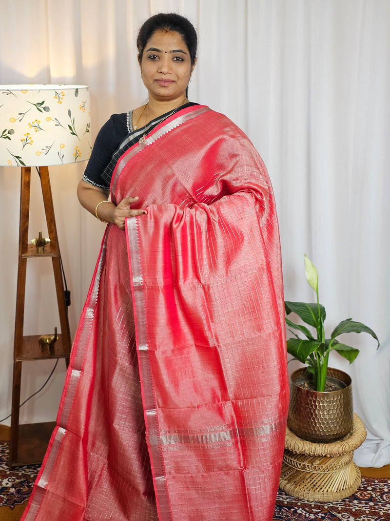 Handwoven Mangalagiri Pattu Saree with Beautiful  Small Checks - Peach