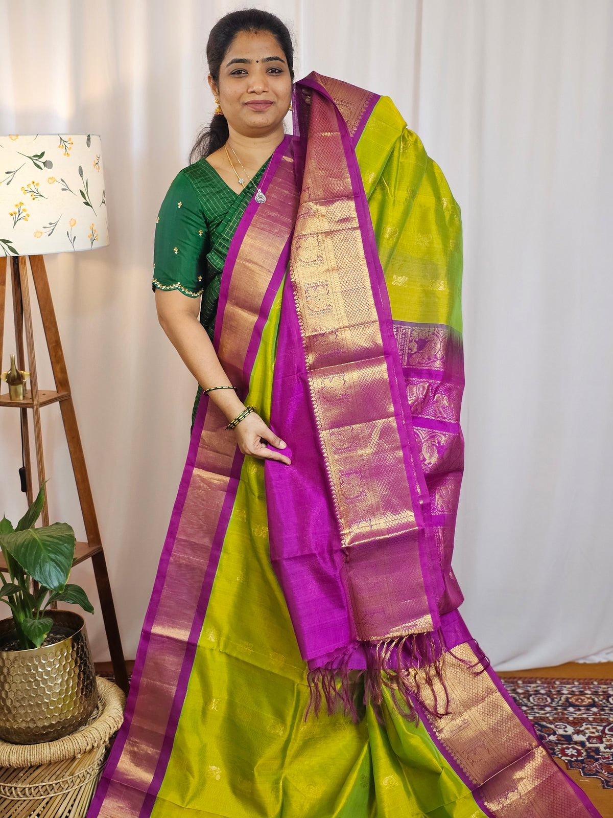 Dual Shade Lime Green with Purple Pallu Korvai Border Handloom Kanchi Silk Cotton