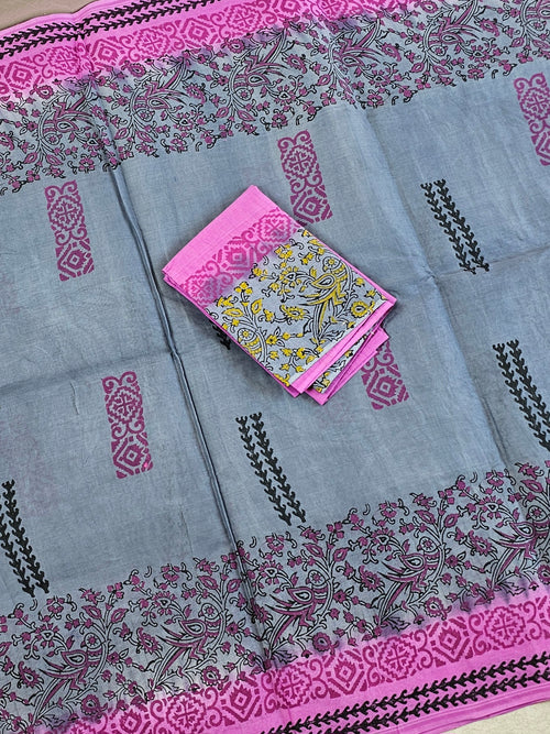 𝐏𝐫𝐞𝐛𝐨𝐨𝐤𝐢𝐧𝐠 𝐀𝐯𝐚𝐢𝐥𝐚𝐛𝐥𝐞 - 𝟐5 𝐝𝐚𝐲 𝐃𝐢𝐬𝐩𝐚𝐭𝐜𝐡 𝐓𝐢𝐦𝐞 Pure Cotton with Hand Block Prints -  Grey with Pink