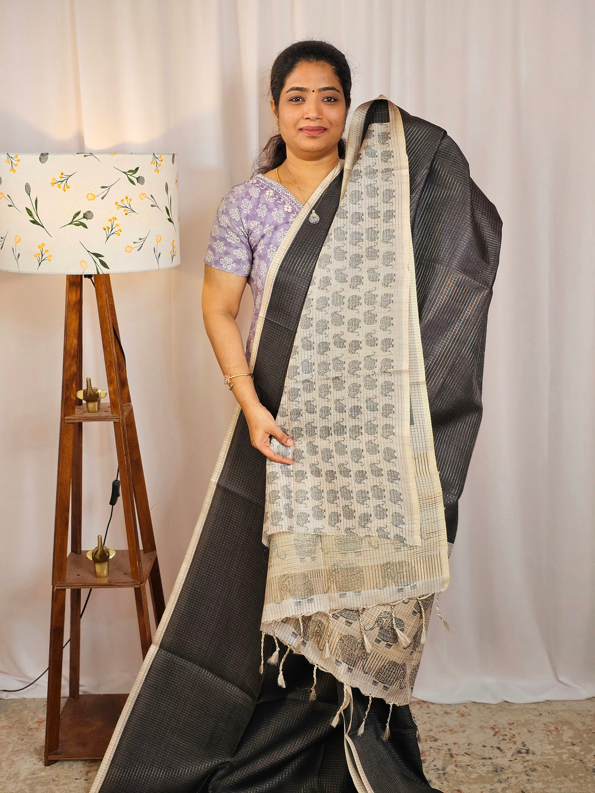 Casual Semi Tussar Checks Weave Saree - Black