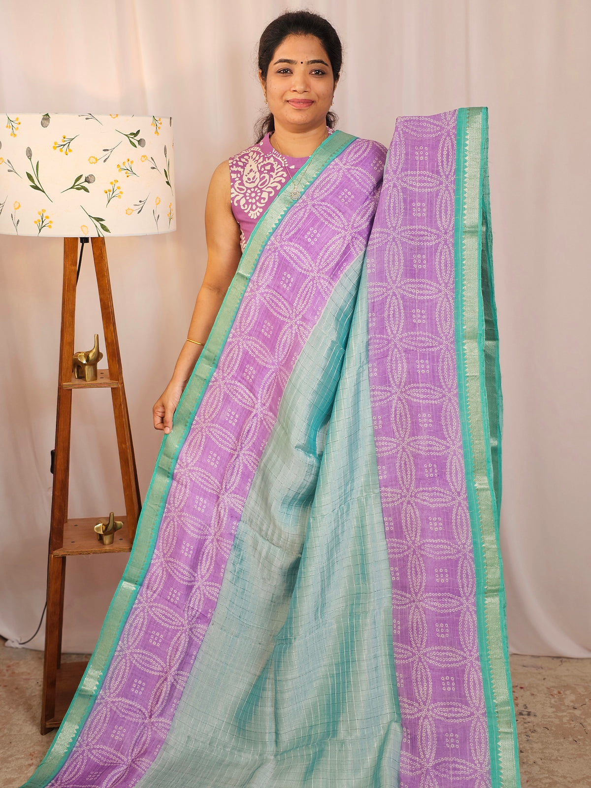 Handwoven Mangalagiri Pattu Saree with Digital Prints  - Lavender with Sea Green