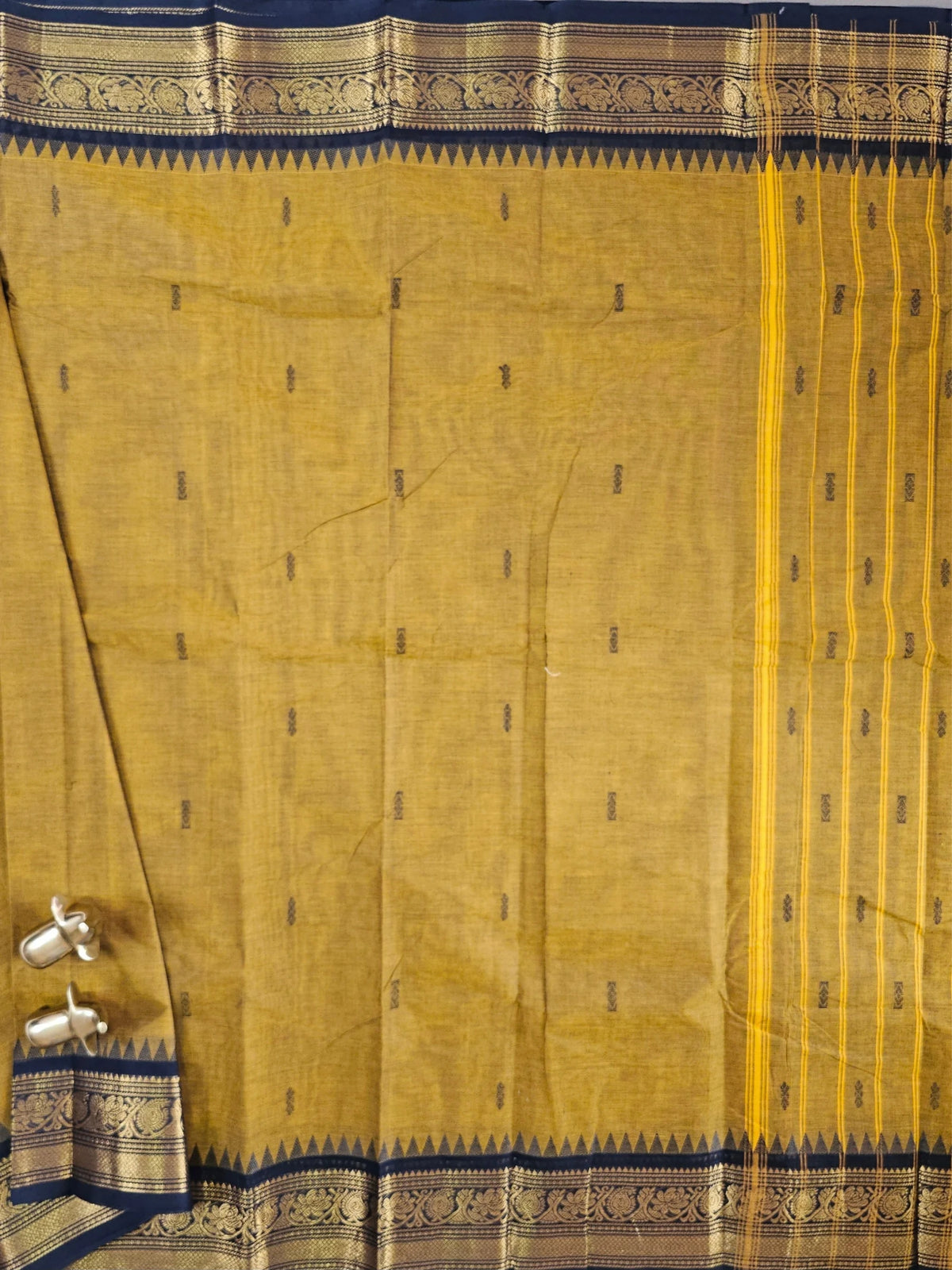 Chettinad Cotton Saree - Dual Shade of Musterd and Black