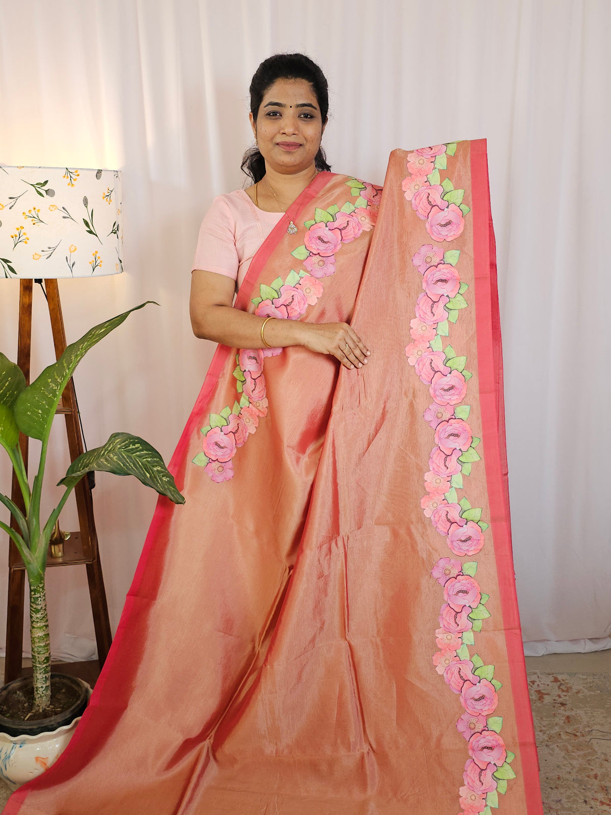 Handwoven Mangalagiri Pattu Saree with Floral Applique Print - Peachish Pink