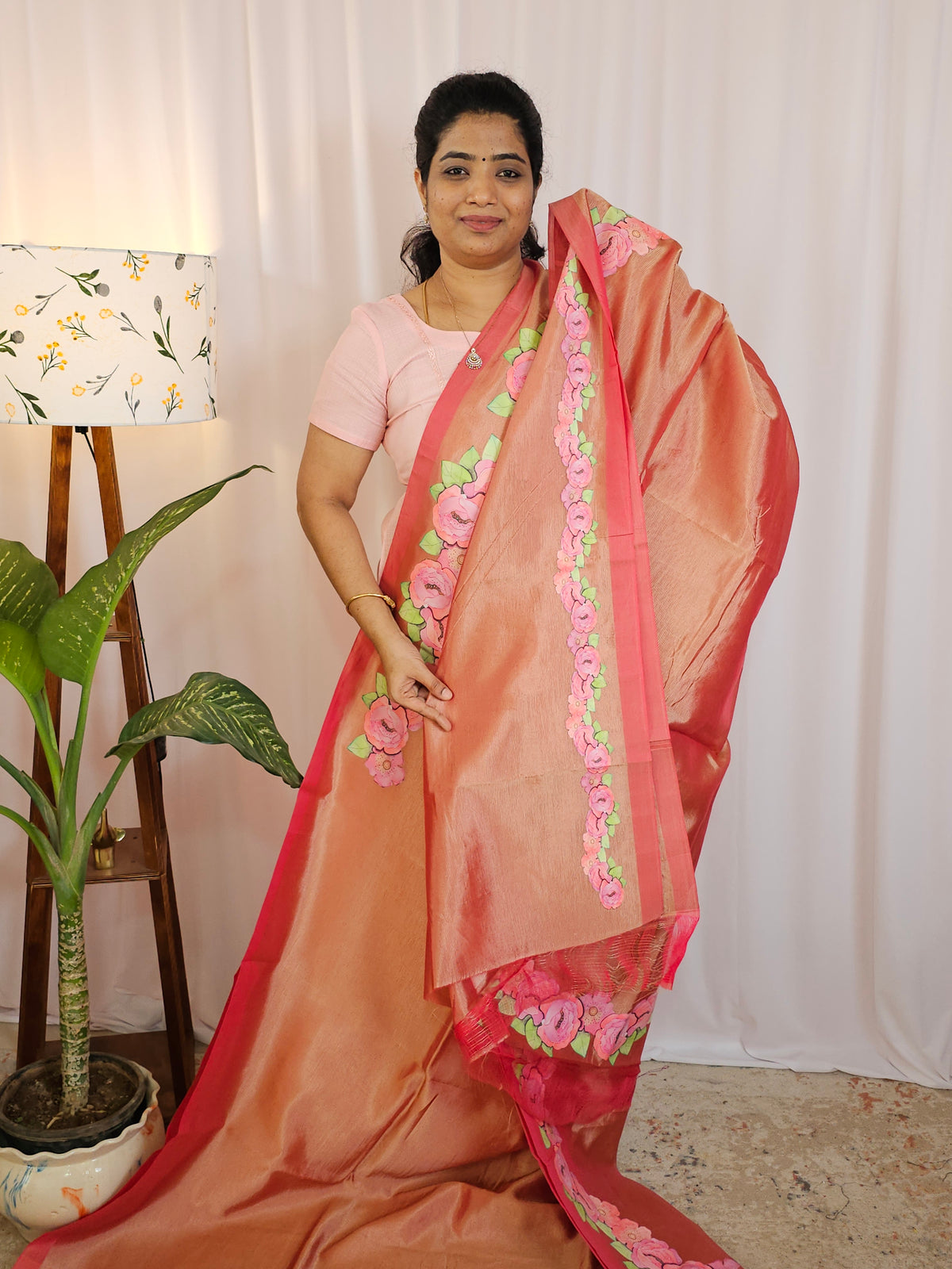 Handwoven Mangalagiri Pattu Saree with Floral Applique Print - Peachish Pink