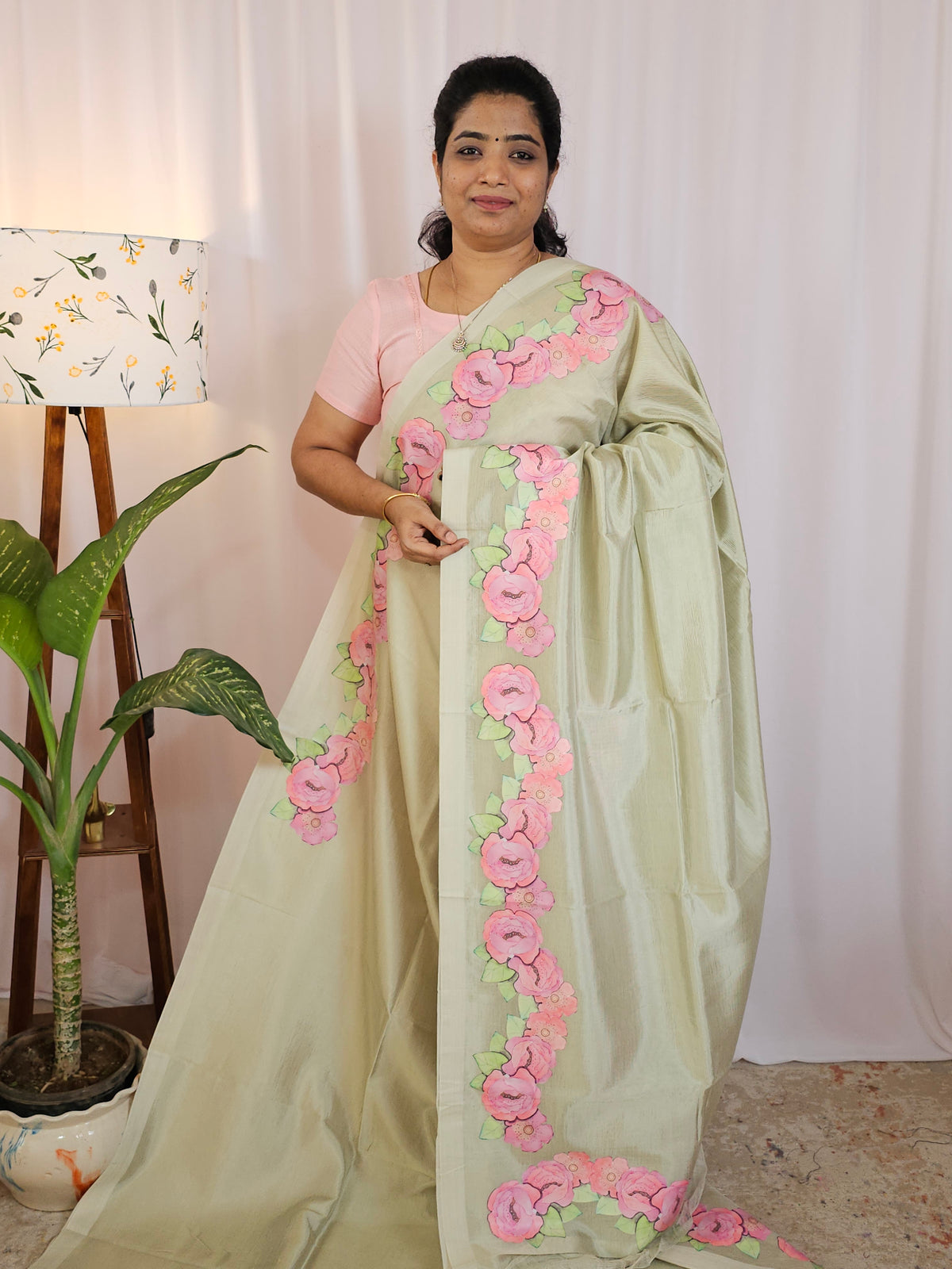 Handwoven Mangalagiri Pattu Saree with Floral Applique Print - Silver