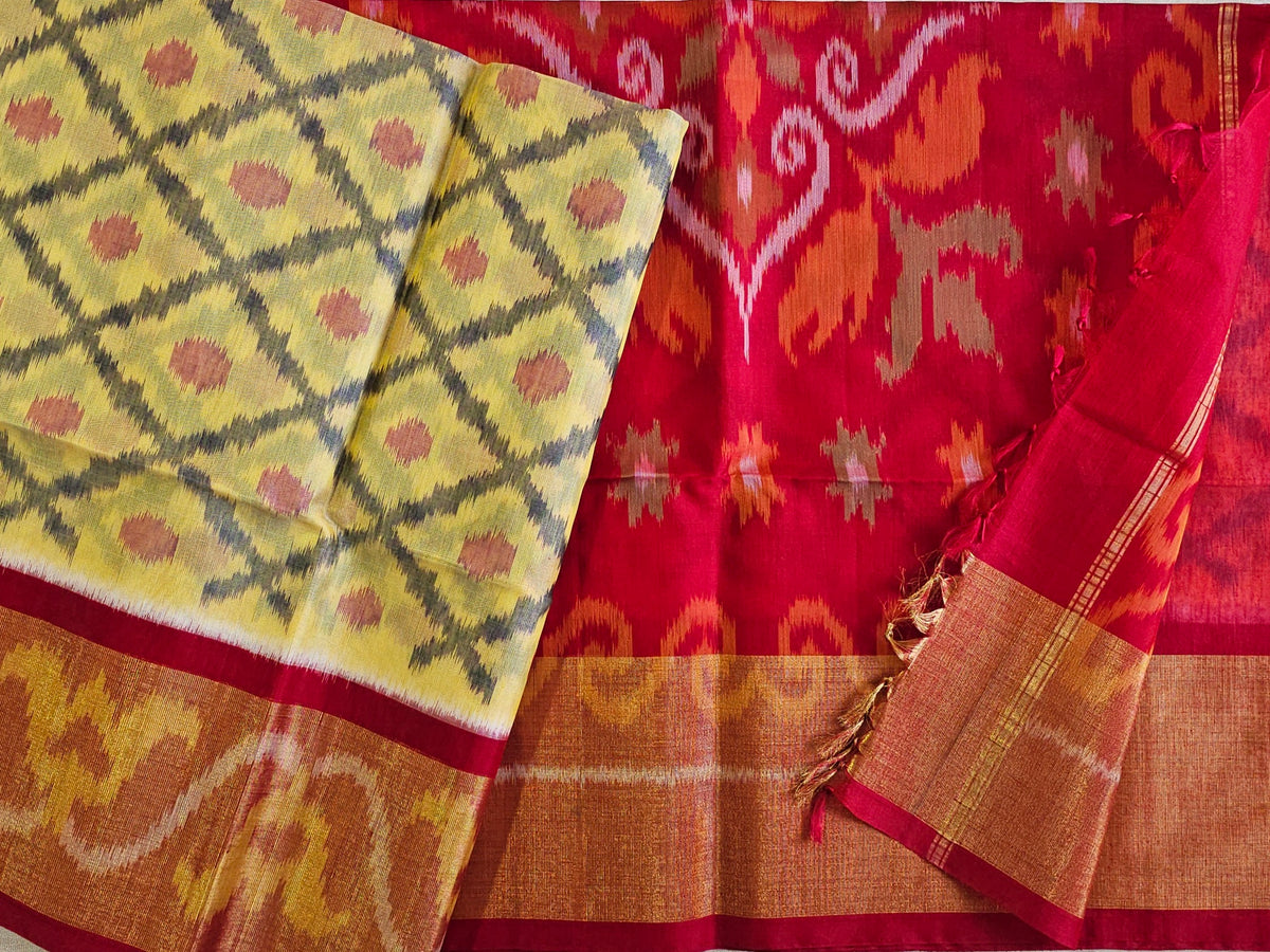 Sandal with Red Pochampally Ikkat Silk Cotton (SICO Pattu)