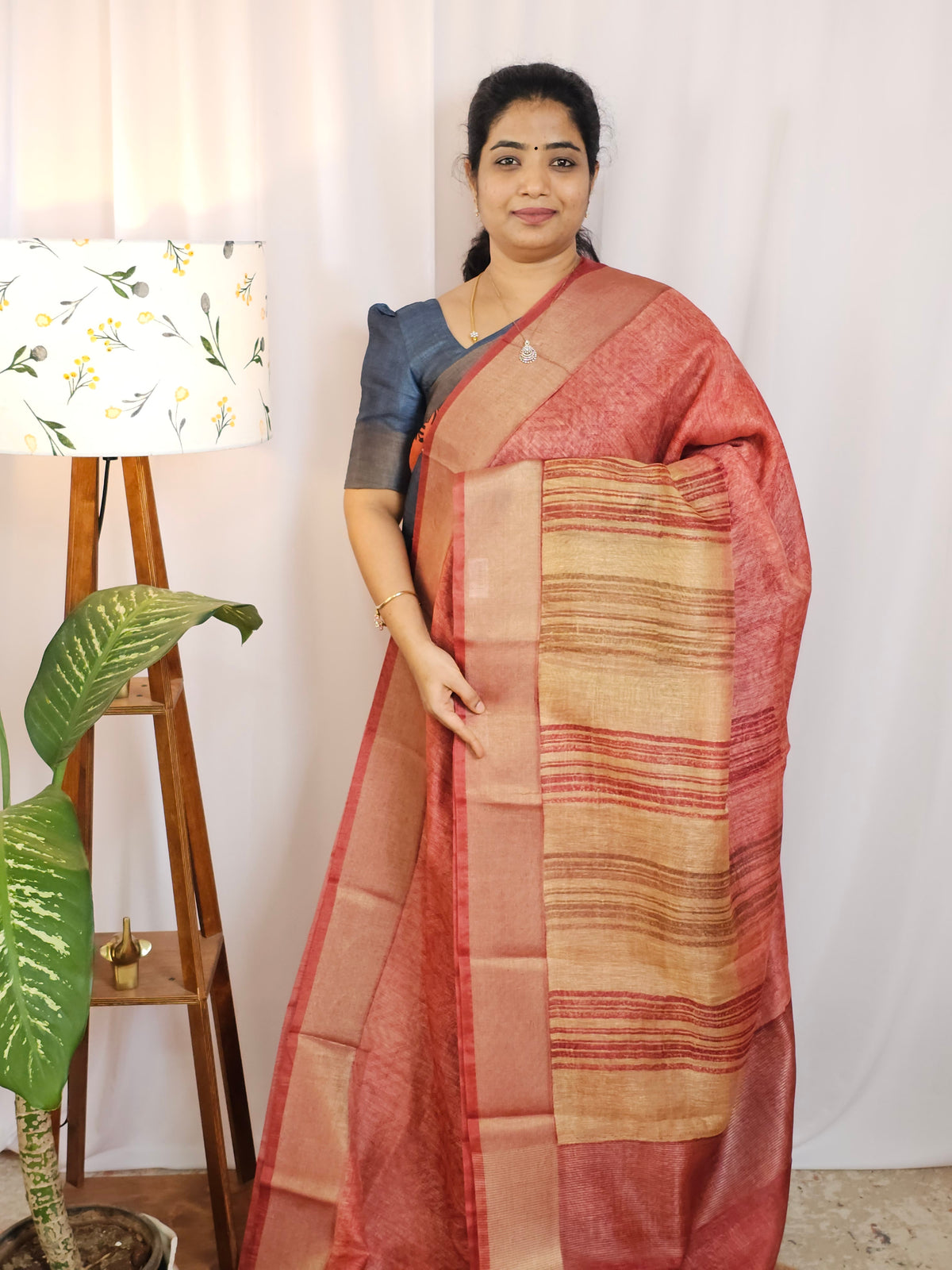 Linen Tissue Saree - Tricky Red