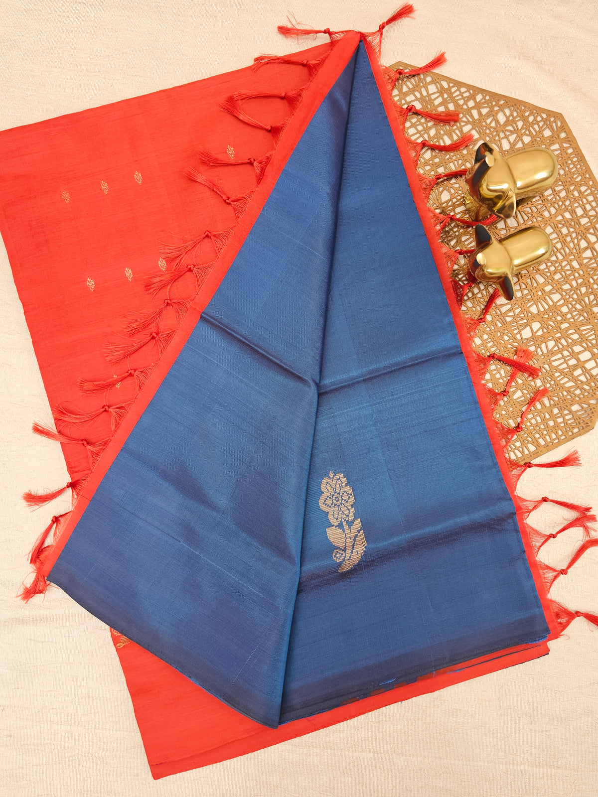 Chinnalampattu Saree - Peacock Blue with Red
