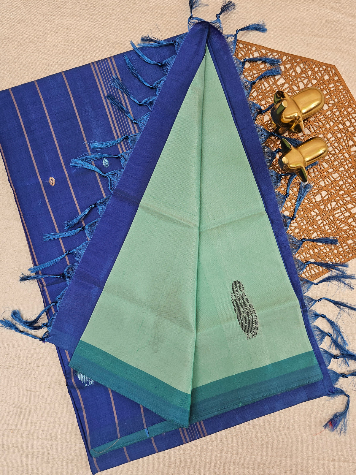 Chinnalampattu Saree - Sea Green with Peacock Blue