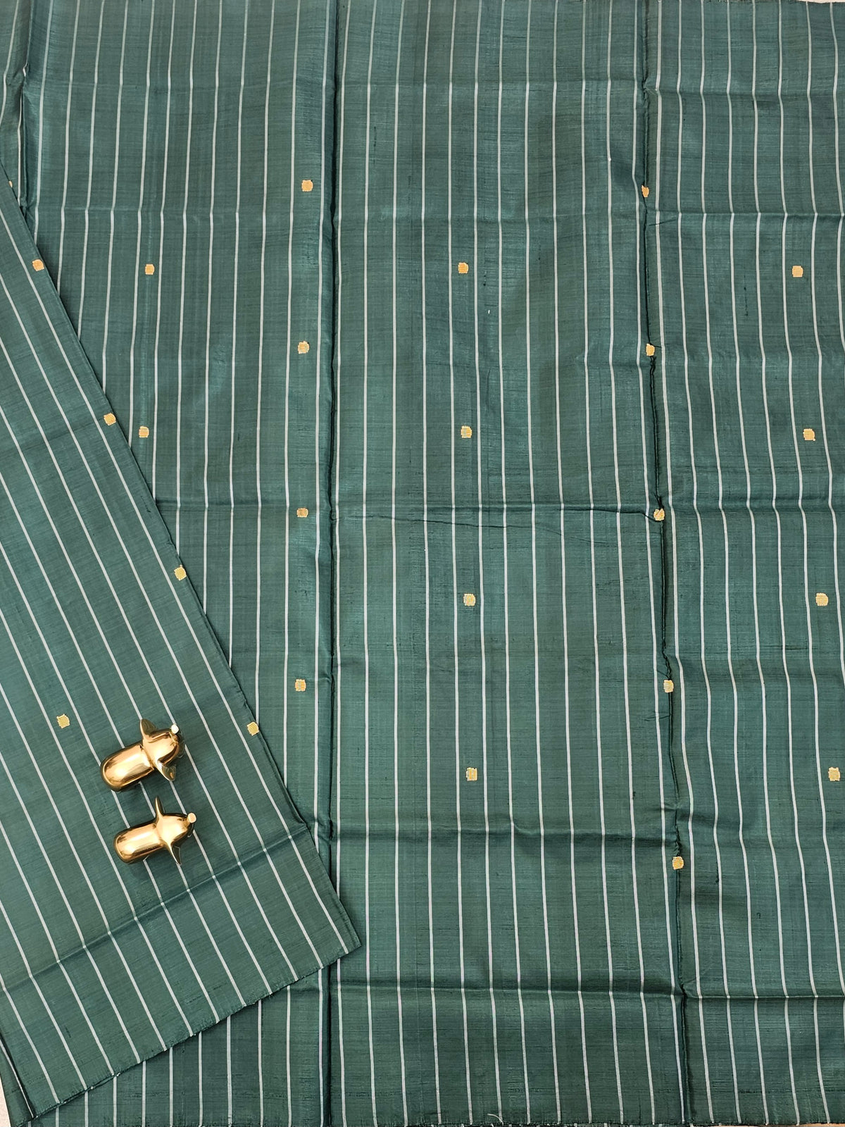 Chinnalampattu Saree - Daek Green with Cream