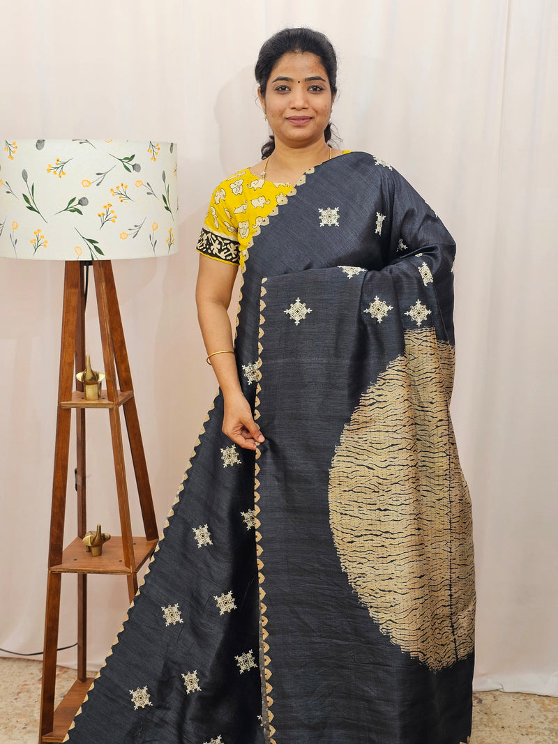 Premium Semi Tussar Bandhini Prints with  Beautiful Emboridery Saree - Black