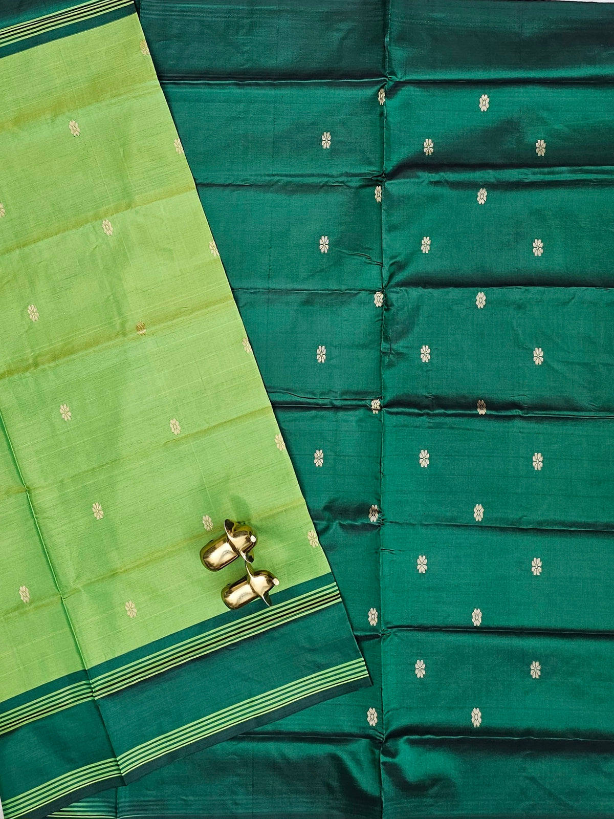 Chinnalampattu Saree - Green with Dark Green