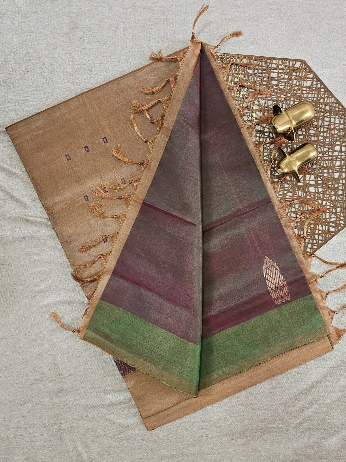 Chinnalampattu Saree - Dual Shade off Green with Pink