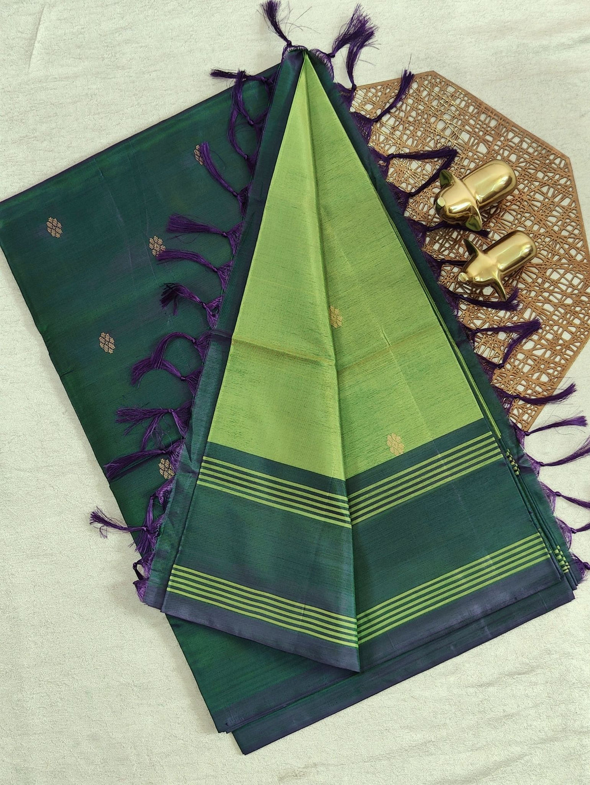 Chinnalampattu Saree - Green with Dark Green
