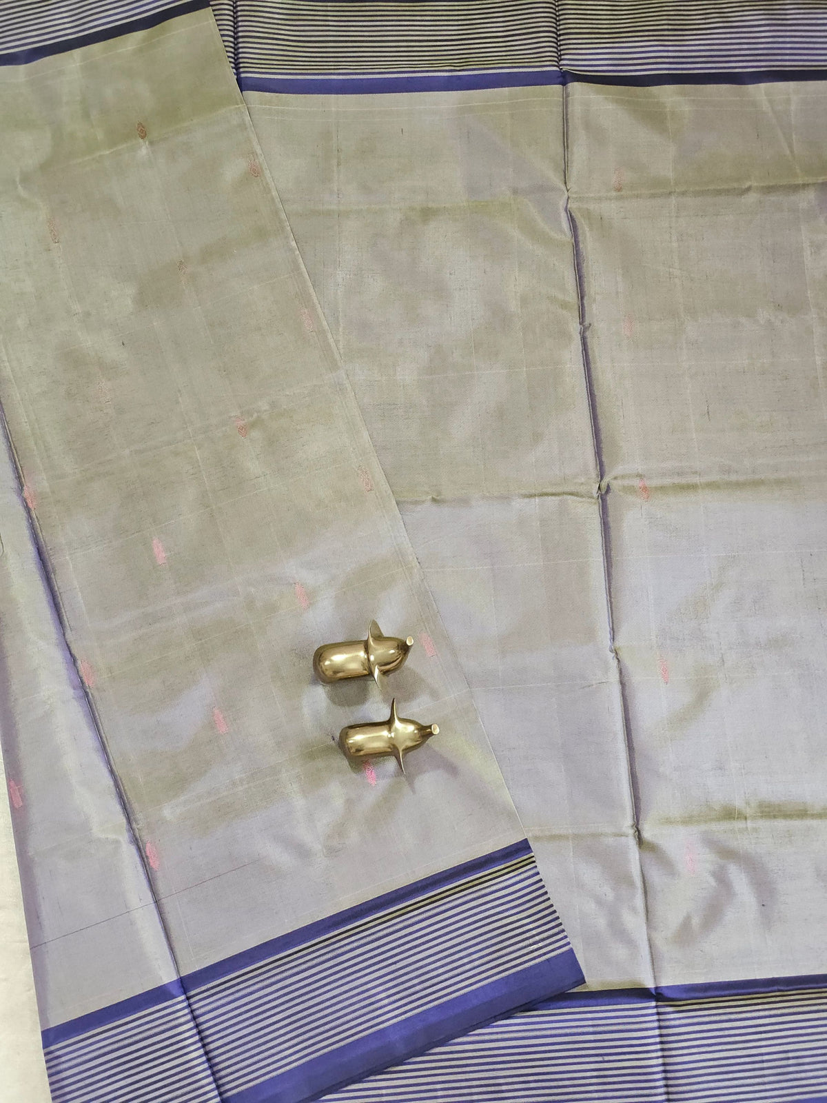 Chinnalampattu Saree - Dual Shade Greyish Green with Violet