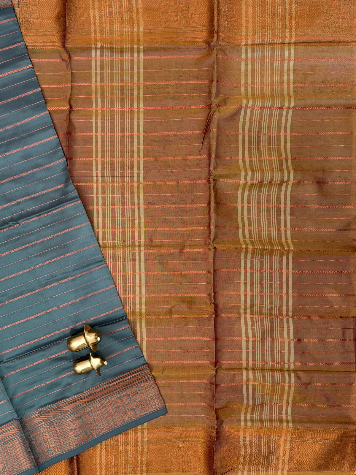 Chinnalampattu Border - Grey with Brown