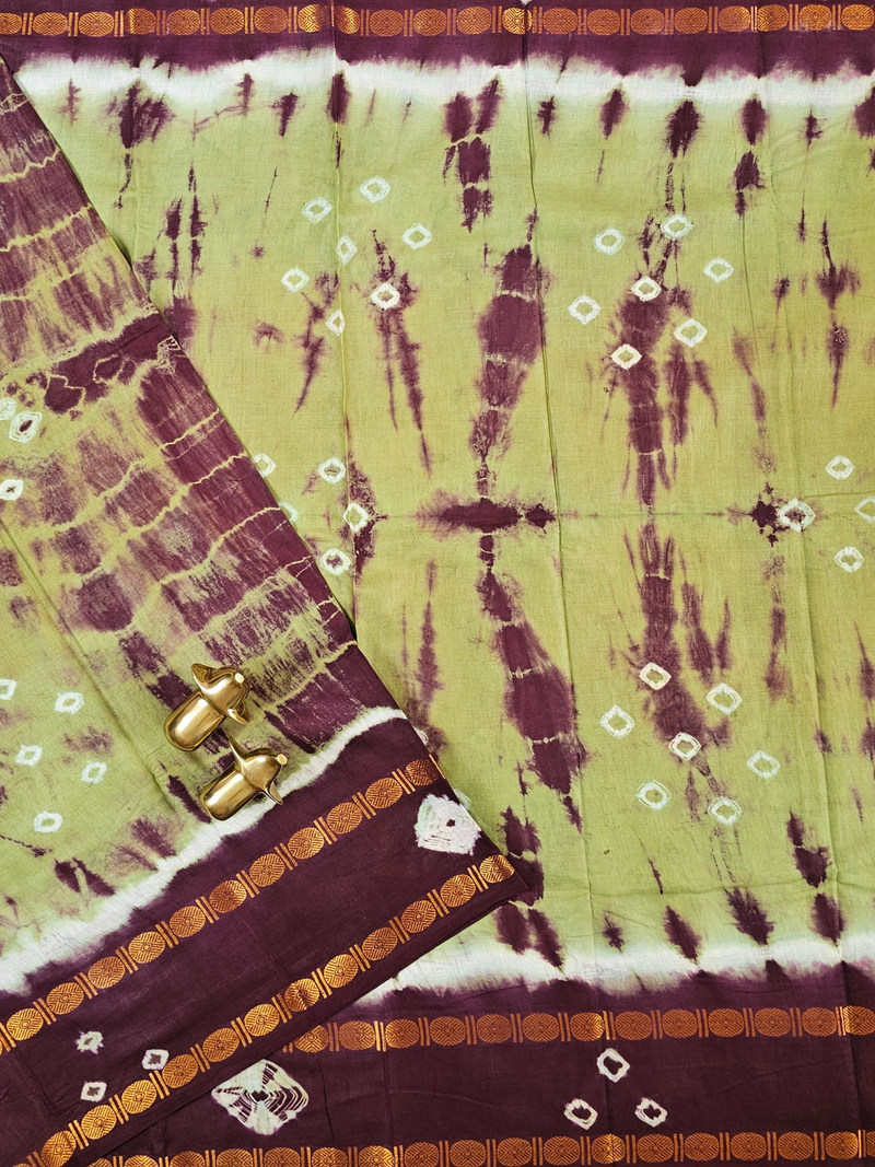 Madurai Sungadi Cotton Saree - Green with Maroon