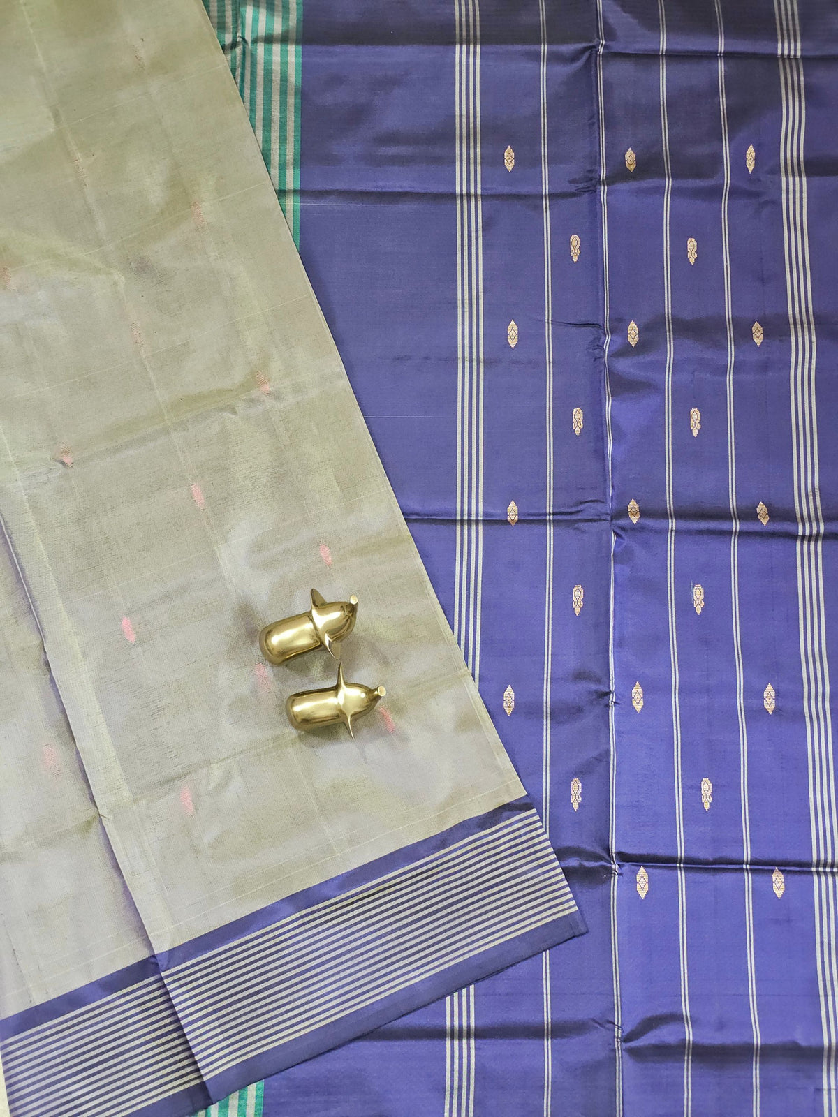 Chinnalampattu Saree - Dual Shade Greyish Green with Violet