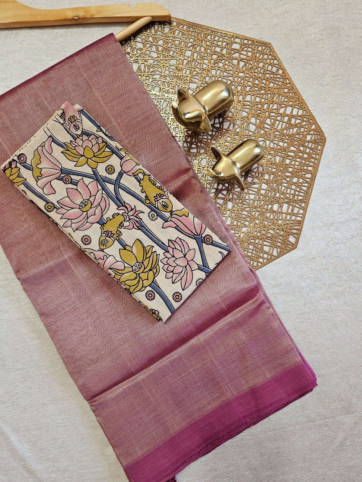 Handwoven Mangalagiri Plain Pattu Saree - Onion pink