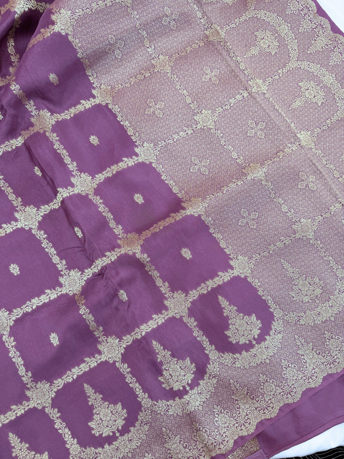 Exclusive Designer Silk Sarees - Pastel Purple (MAUVE)