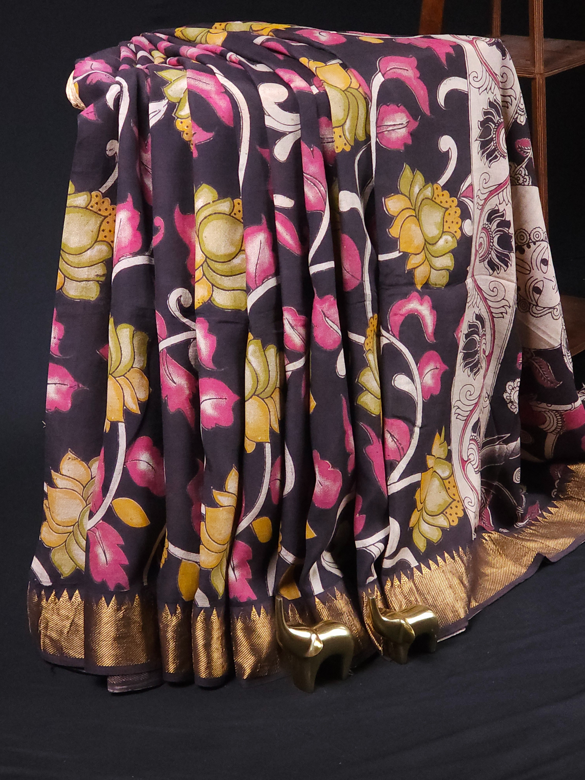 Chennuri Silk - Pink With Black