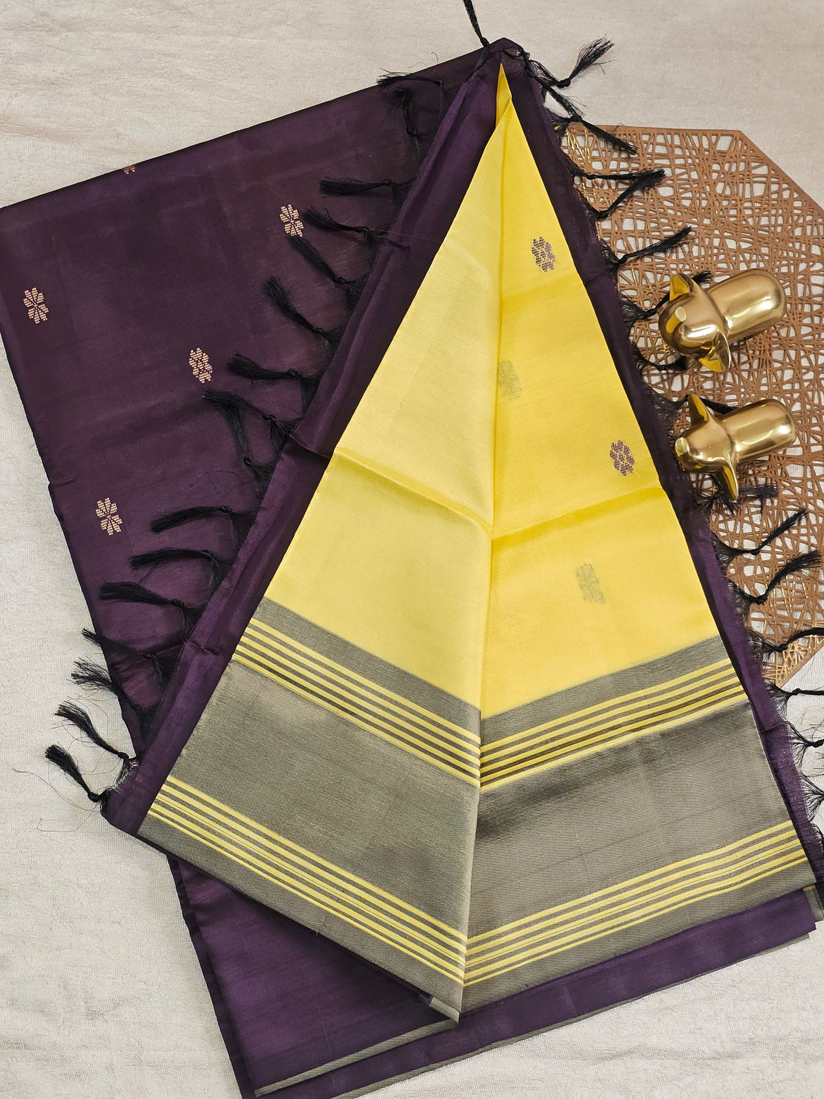 Chinnalampattu Saree - Sandal Yellow with Brown