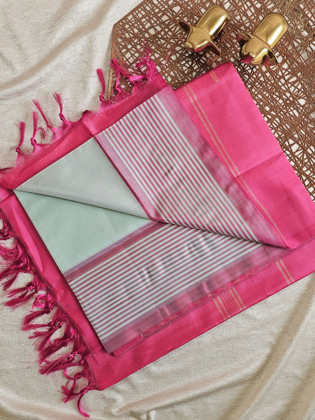 Chinnalampattu Saree - Pastel Green with Pink