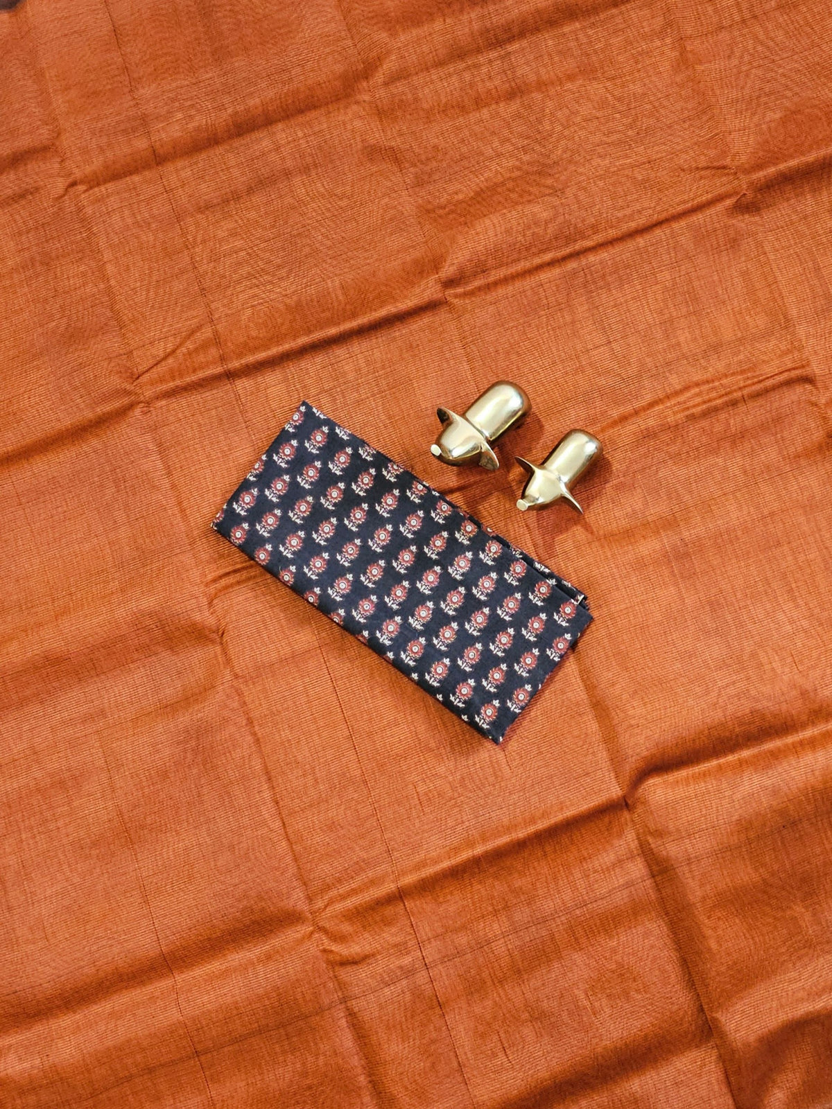 Handwoven Mangalagiri Plain Pattu Saree - Rust Orange