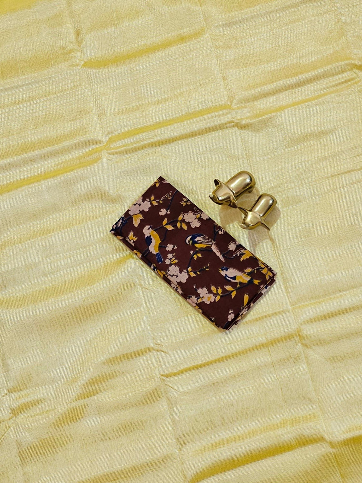 Handwoven Mangalagiri Plain Pattu Saree - Yellow