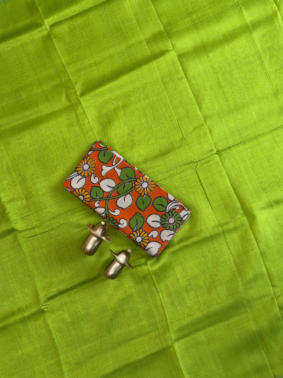 Handwoven Mangalagiri Plain Pattu Saree - Green